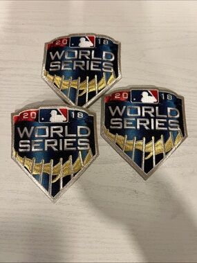Lot of Los Angeles Dodgers 2018 World Series patches (3)